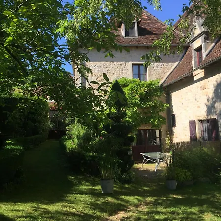 בית נופש Le Chateau De Busqueilles La Familiale