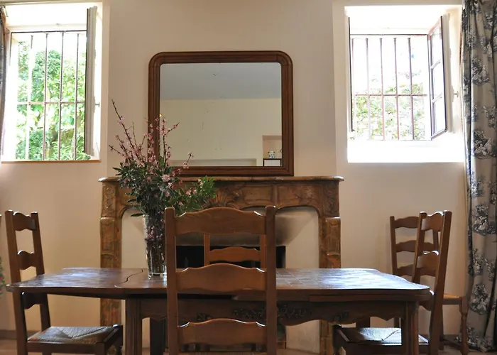 Сasa de vacaciones Aile Du Château De Busqueilles À Autoire, 3 Chambres, 3 Sdb, Vue Parc & Calme *