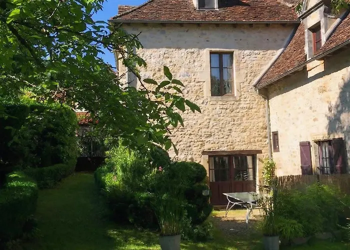 度假居 Aile Du Château De Busqueilles À Autoire, 3 Chambres, 3 Sdb, Vue Parc & Calme 奥特埃尔